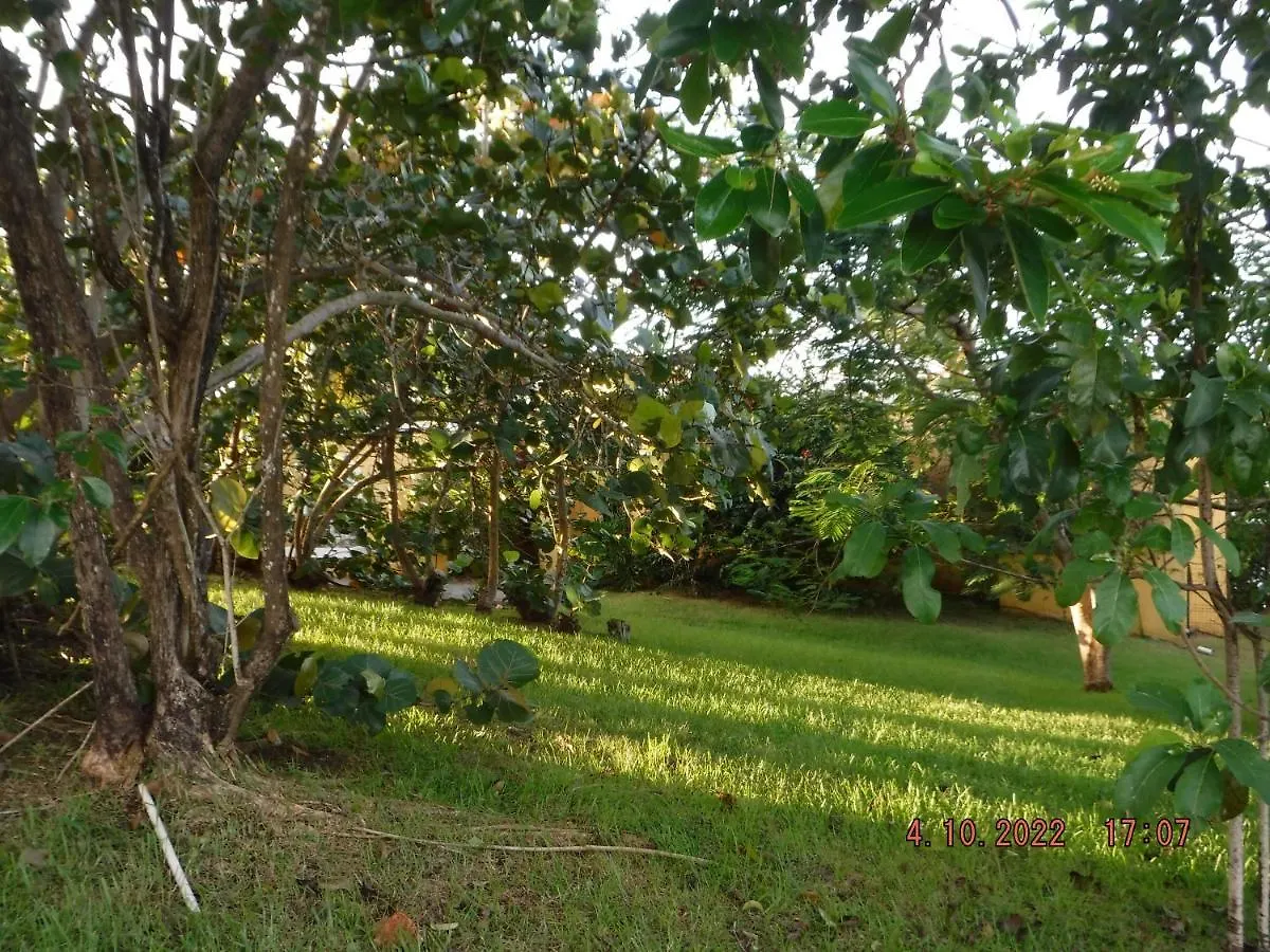 The Yellow House: Fully Equipped, Spectacular Beach View Vila Manati Casa de Férias