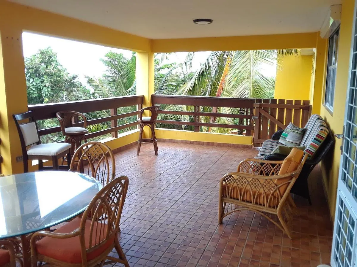 Holiday home The Yellow House: Fully Equipped, Spectacular Beach View Villa Manati