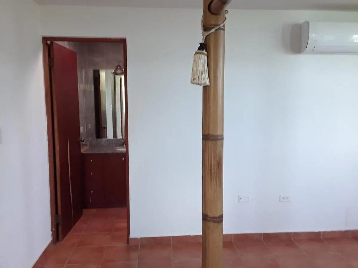 The Yellow House: Fully Equipped, Spectacular Beach View Villa Manati 0*,